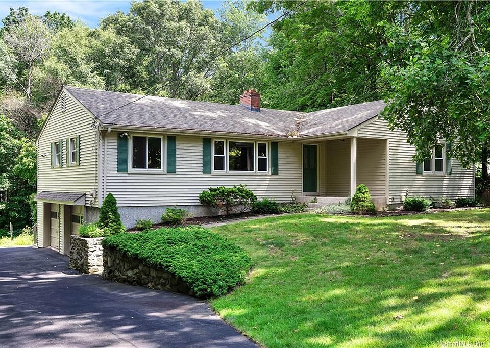 102 Day St, Granby, CT 06035 Zillow