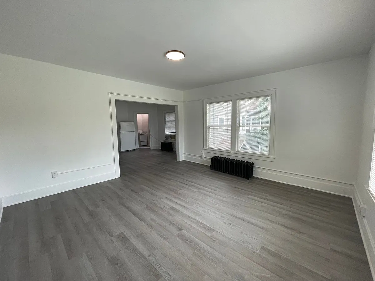 Building Photo - 1621 9th St
