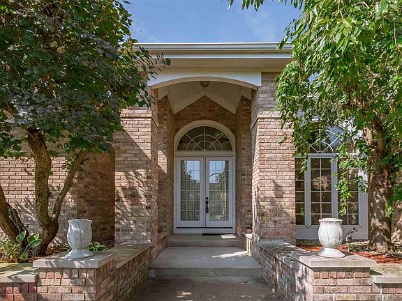 2nd image of 51315 Stoneybrooke Dr