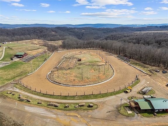 2nd image of 380 Fearer Rd