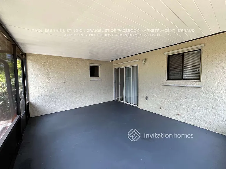 9316 NW 53rd St — Photo 16