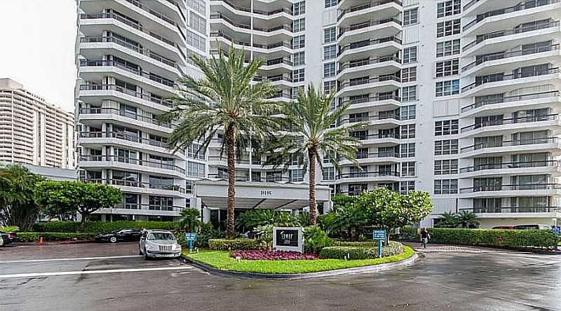 1st image of 19195 NE 36th Ct APT 2702