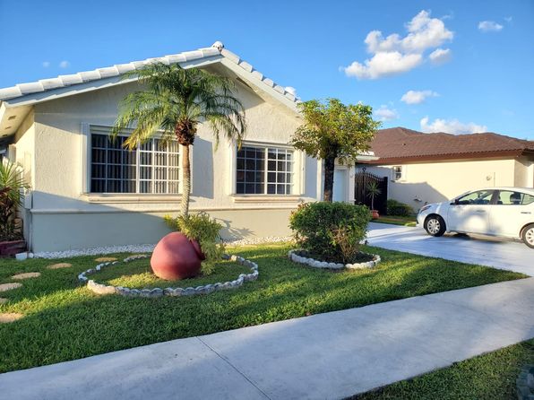 8725 NW 145th Ter