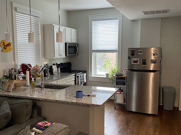 5th image of 205 N Main St #3