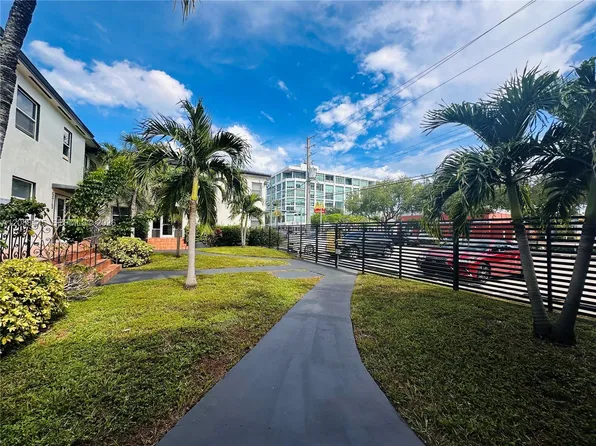 573 NE 82nd St, Miami, FL