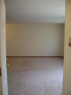 3rd image of 324 E Fulton St APT D