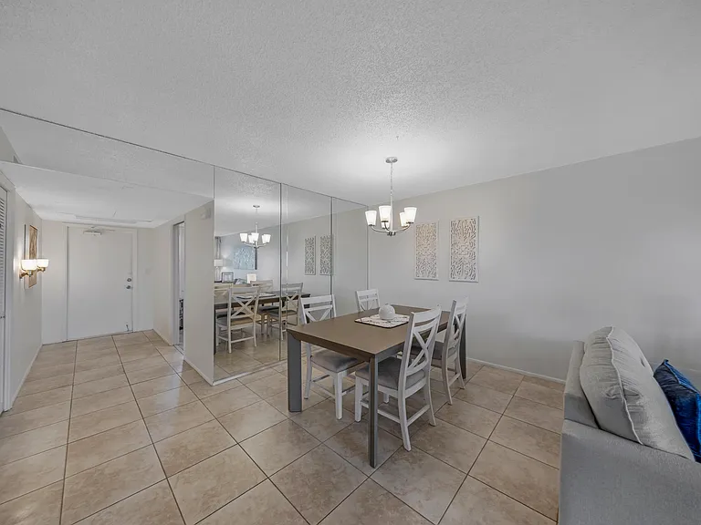 575 Oaks Ln #1009 — Photo 11