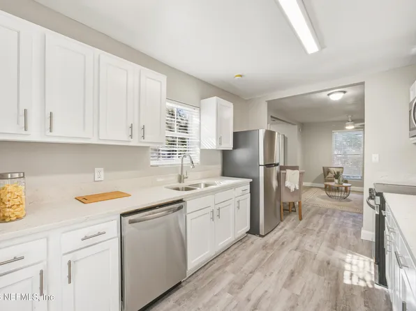 2107 ASHLAND Street, Jacksonville, FL 32207