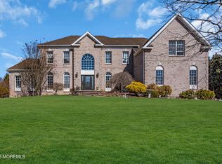 82 Stream Bank Dr, Freehold, NJ 07728