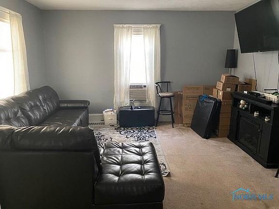 5th image of 1226 White Ave