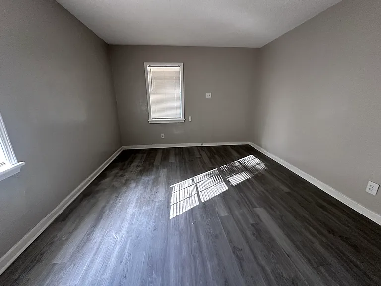 2295 Dexter Ave — Photo 7