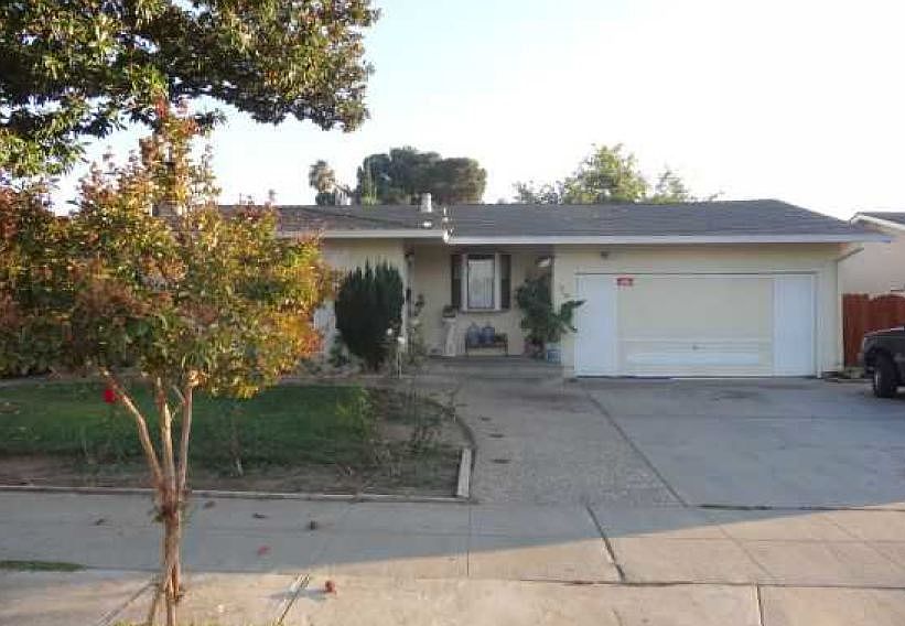 1st image of 318 Indian Broom Dr