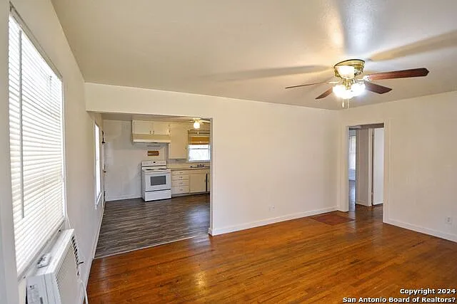 303 E Faust St — Photo 7