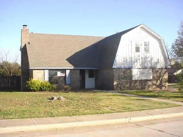 349 E Platt Dr, Yukon, OK 73099