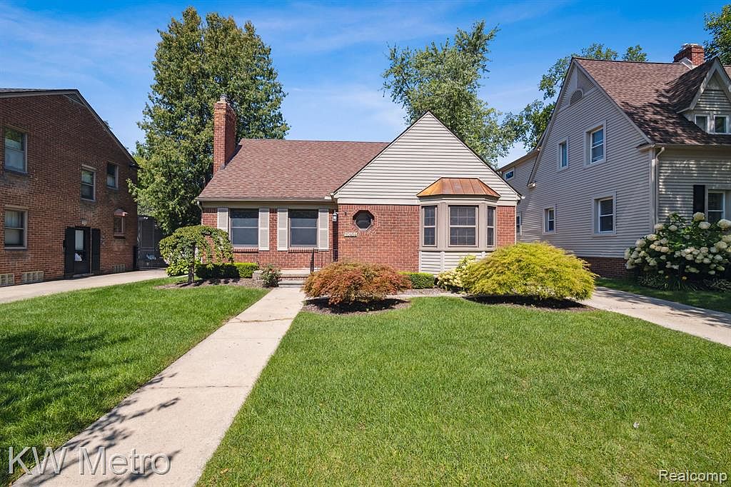 10454 Borgman Ave, Huntington Woods, MI 48070 | MLS #20230065299 | Zillow