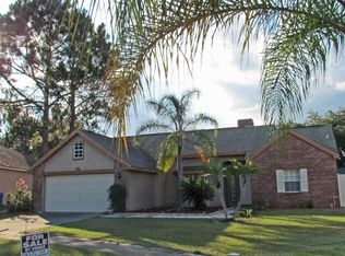 906 Greenbelt Cir, Brandon, FL 33510