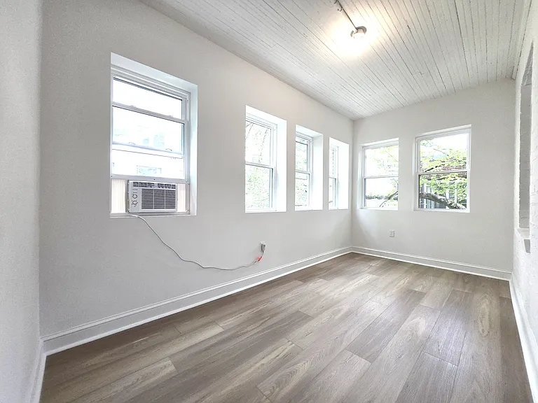 4526 Avondale St #1 — Photo 30