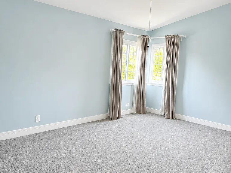 103 Brittany Dr — Photo 12