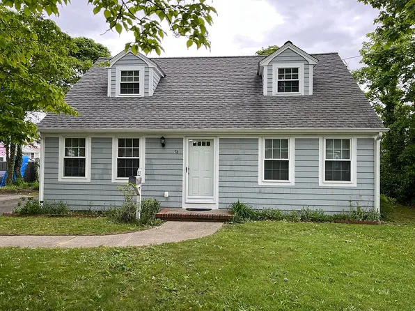 76 Pine Ave, Hyannis, MA 02601