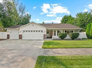 1944 W Ridgemont Ave, Hayden Lake, ID 83835
