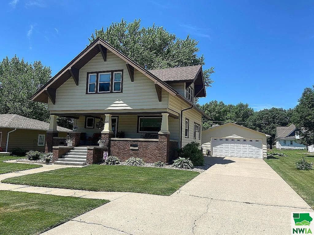425 S Lubeck St, Holstein, IA 51025 Zillow
