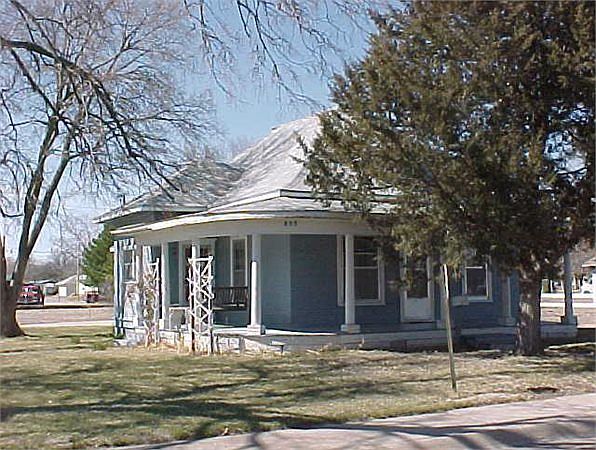 2nd image of 803 6th St