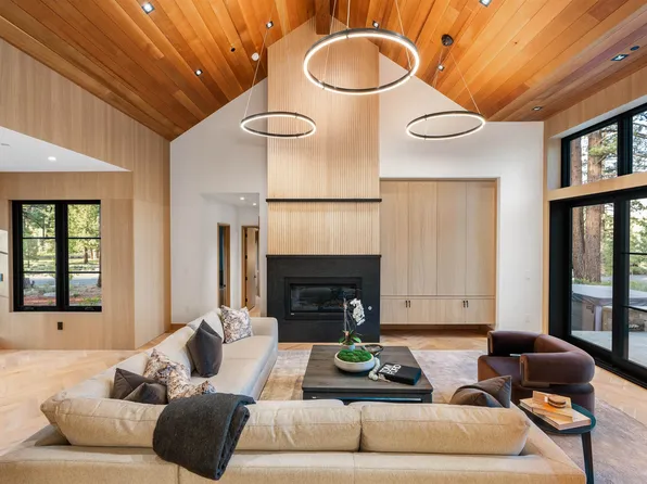 10212 Dick Barter, Truckee, CA 96161