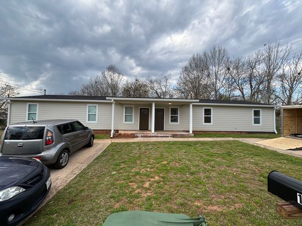 109 & 111 E 20th St #111