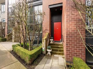 3431 Porter St, Vancouver, BC V5N4H2