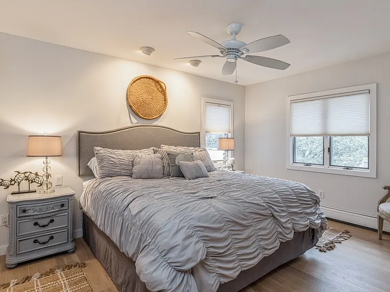 34 Rolling Hill Ct W — Photo 12