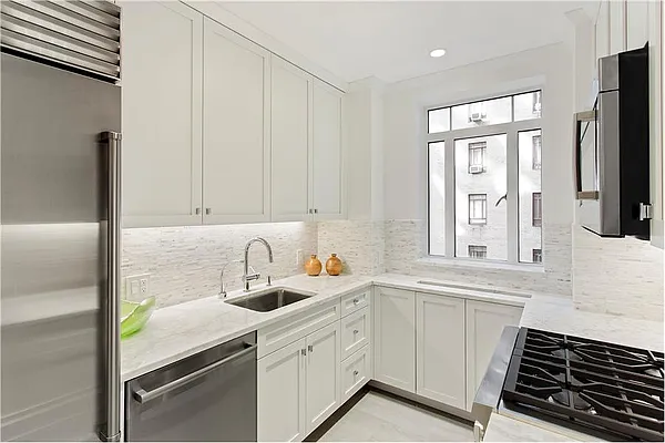 Sold by James Development Corp | media 9