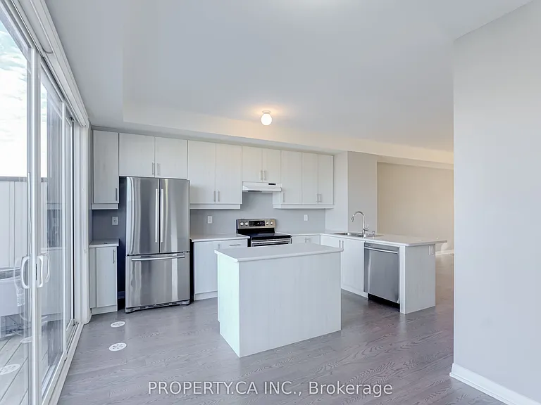 24 Clarington Blvd — Photo 15