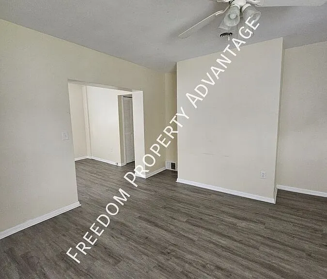 130 Hall Ave #BOTTOM — Photo 13