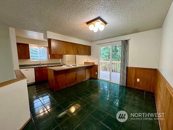 2nd image of 5711 20th Avenue SE