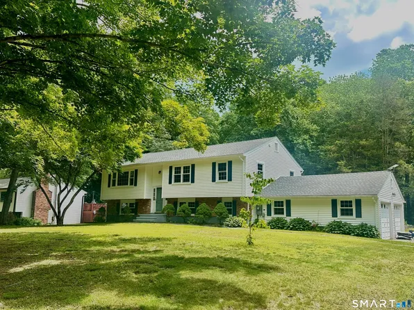 47 Valley Shore Drive, Guilford, CT 06437