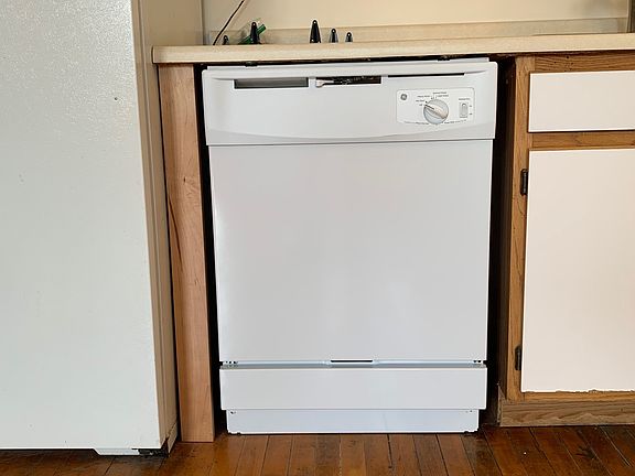 5th image of 1721 W Huron St #2F