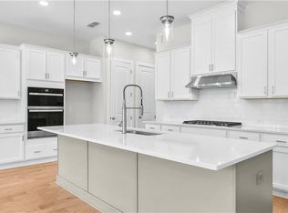 1935 Redfield Rd NE, Marietta, GA 30066