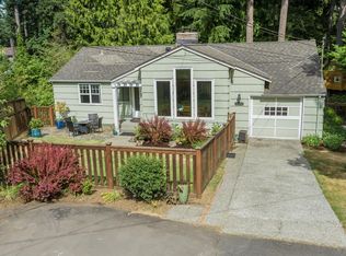 18550 29th Ave NE, Lake Forest Park, WA 98155