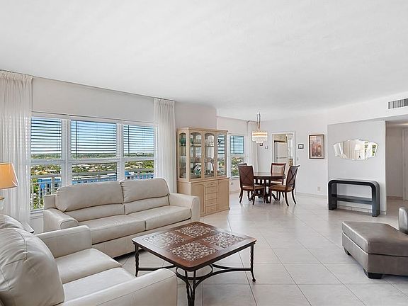 5th image of 3850 Galt Ocean Drive #1006