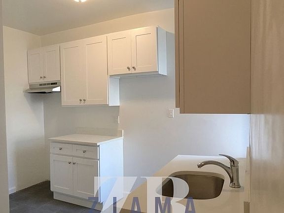 3rd image of 301 Sterling St APT 6D