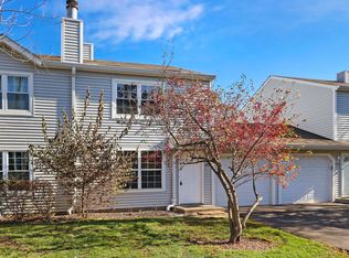 519 Normandie Ln, Round Lake Beach, IL