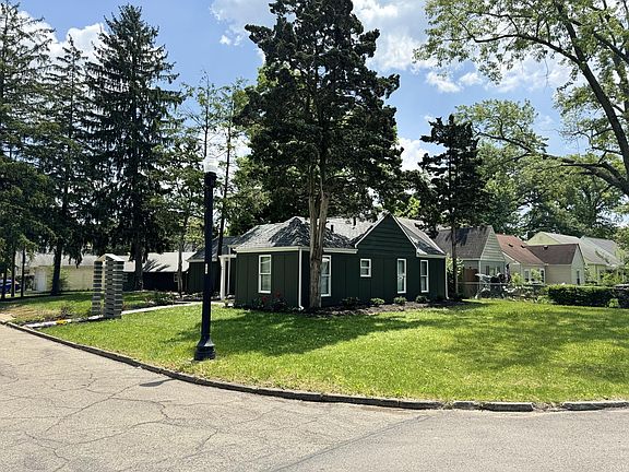 4th image of 1491 Milford Ave