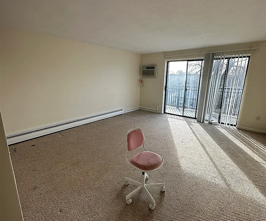 14 Whites Ave #55