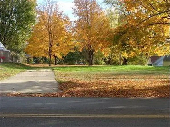 1589 Southeast Blvd, Salem, OH 44460