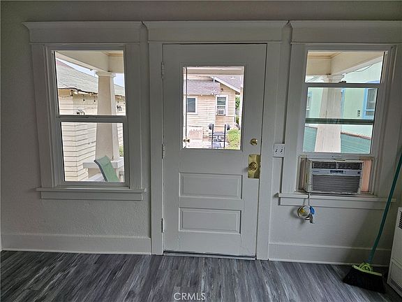 4th image of 612 W 45th St