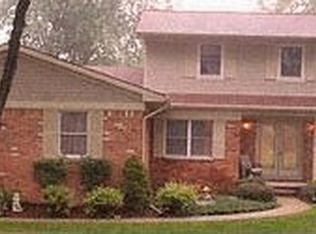 11668 Burgoyne Dr, Brighton, MI 48114