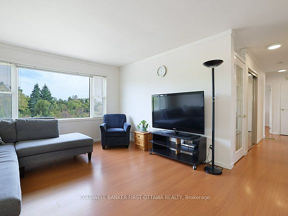 4th image of 1181 Holbrook Rd