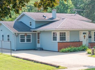 2201 Kingfisher Ln, Rolling Meadows, IL 60008