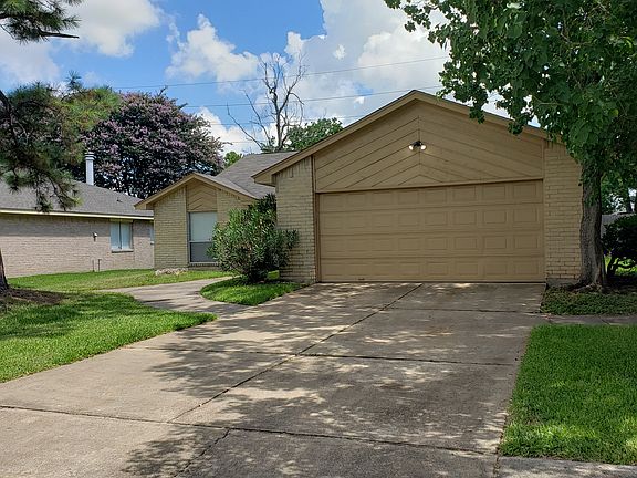 2nd image of 19314 Cypress Arbor Ct