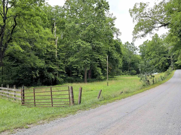 27.666 Willis Hollow Rd, Shawsville, VA 24162